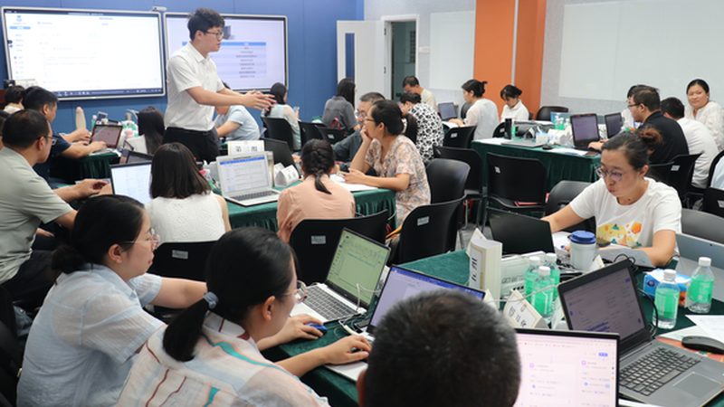 目前市场上的焊工培训课程大致可以分为以下几类：